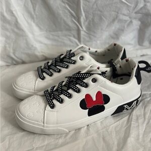 Disney Minnie Mouse Women's Low-top Court Sneakers